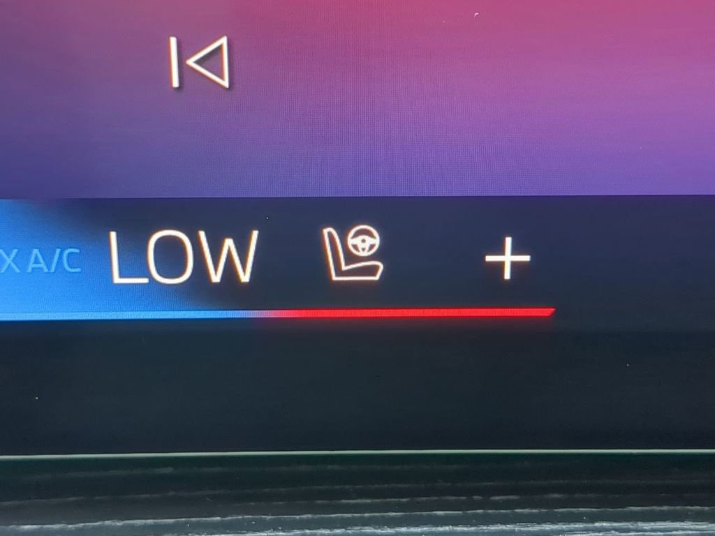 New 2026 BMW X5 xDrive40i w/ M Sport Package image 24