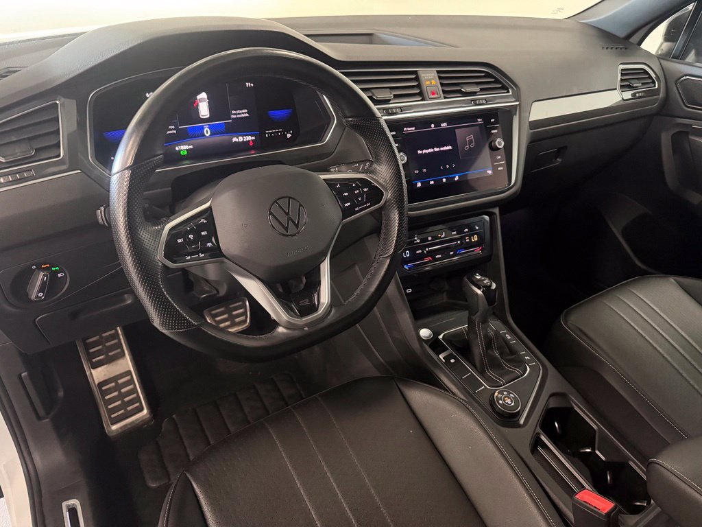Used 2022 Volkswagen Tiguan SE R-Line AWD/4WD image 11