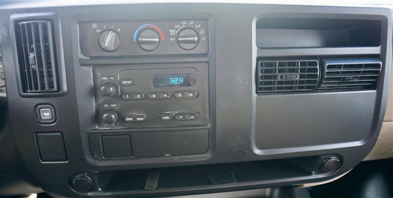 Used 2003 GMC Savana 1500 image 15