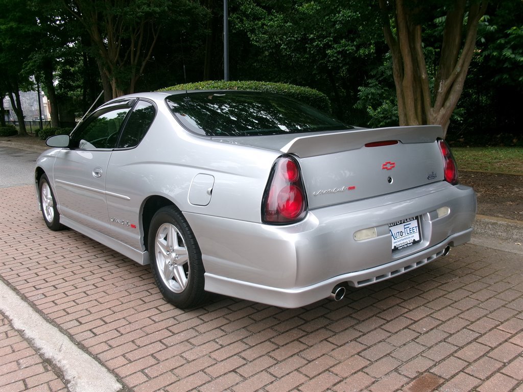 Used 2001 Chevrolet Monte Carlo SS w/ High Sport Appearance Pkg FWD image 6