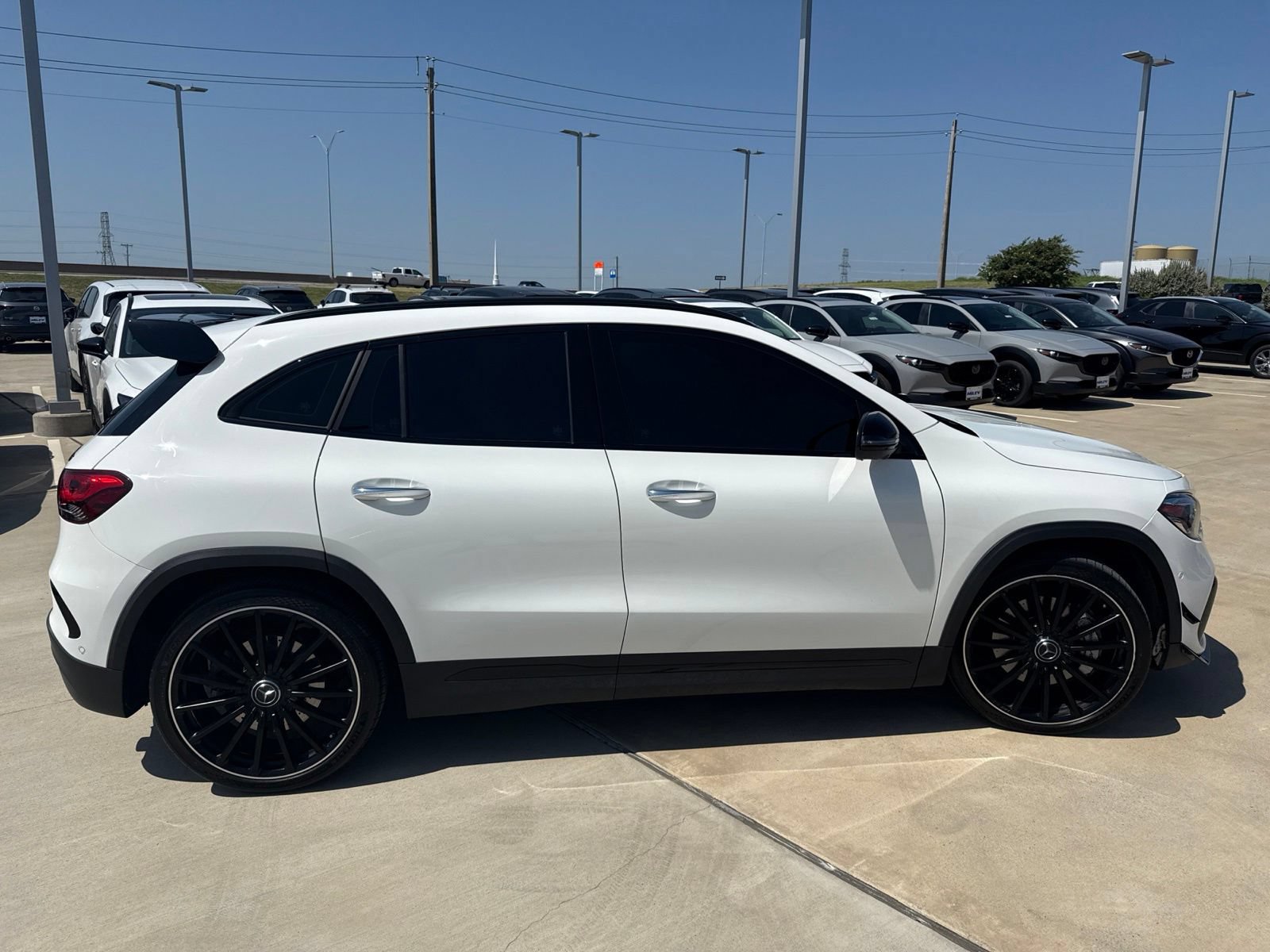 Used 2022 Mercedes-Benz GLA 35 AMG 4MATIC image 4