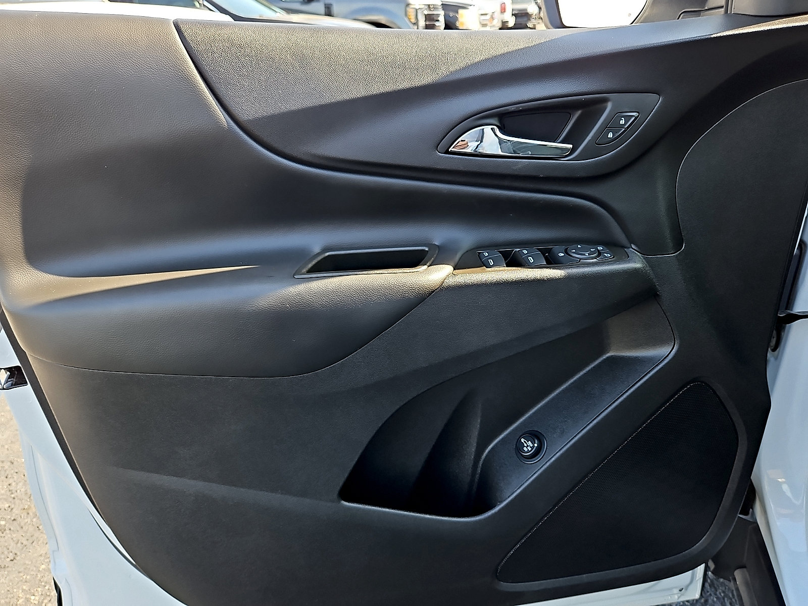 Certified 2024 Chevrolet Equinox LT w/ LPO, Floor Liner Package AWD/4WD image 12