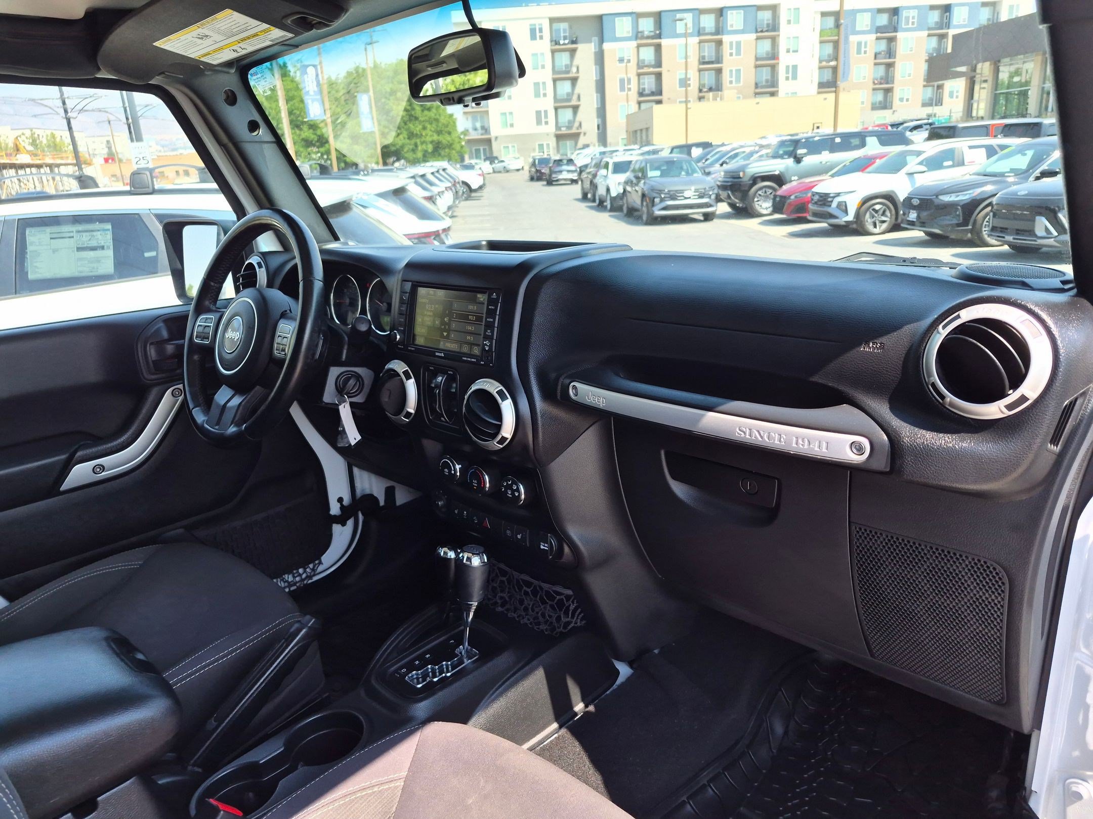 Used 2017 Jeep Wrangler Unlimited Rubicon w/ Cold Weather Group AWD/4WD image 28