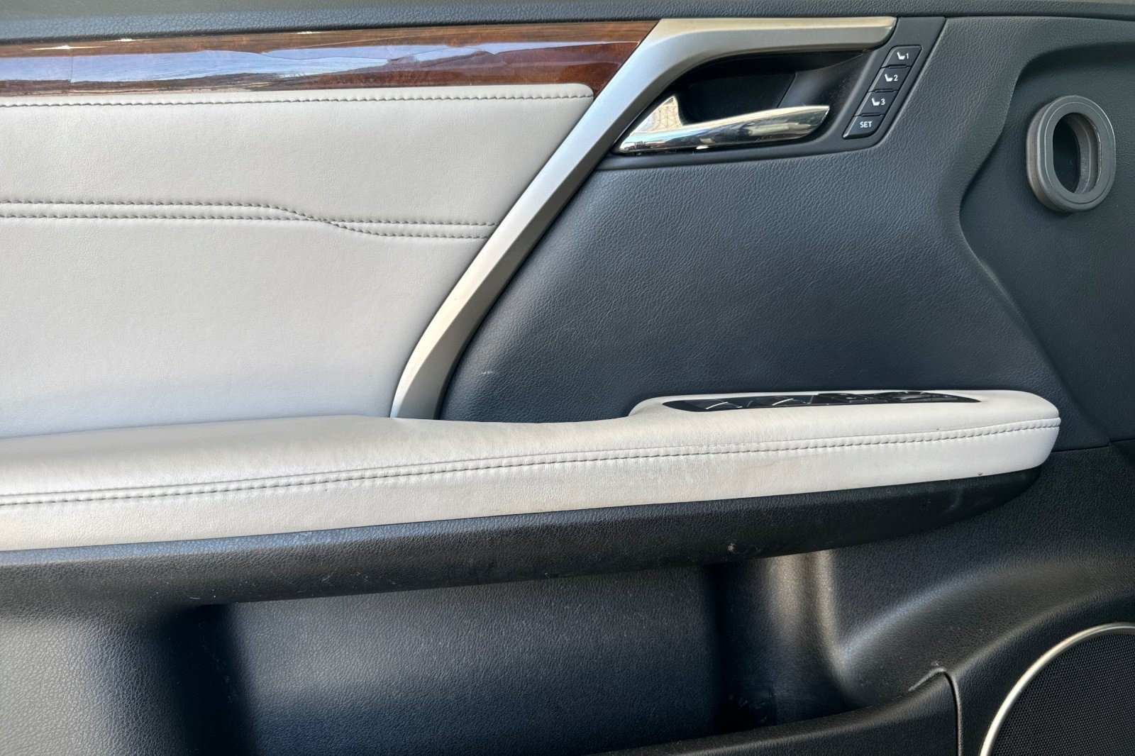 Used 2018 Lexus RX 350 AWD w/ Premium Package image 12