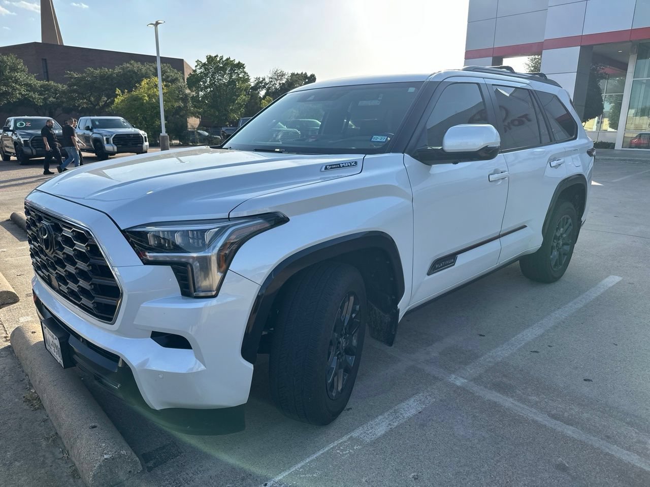 Used 2025 Toyota Sequoia Platinum AWD/4WD image 1
