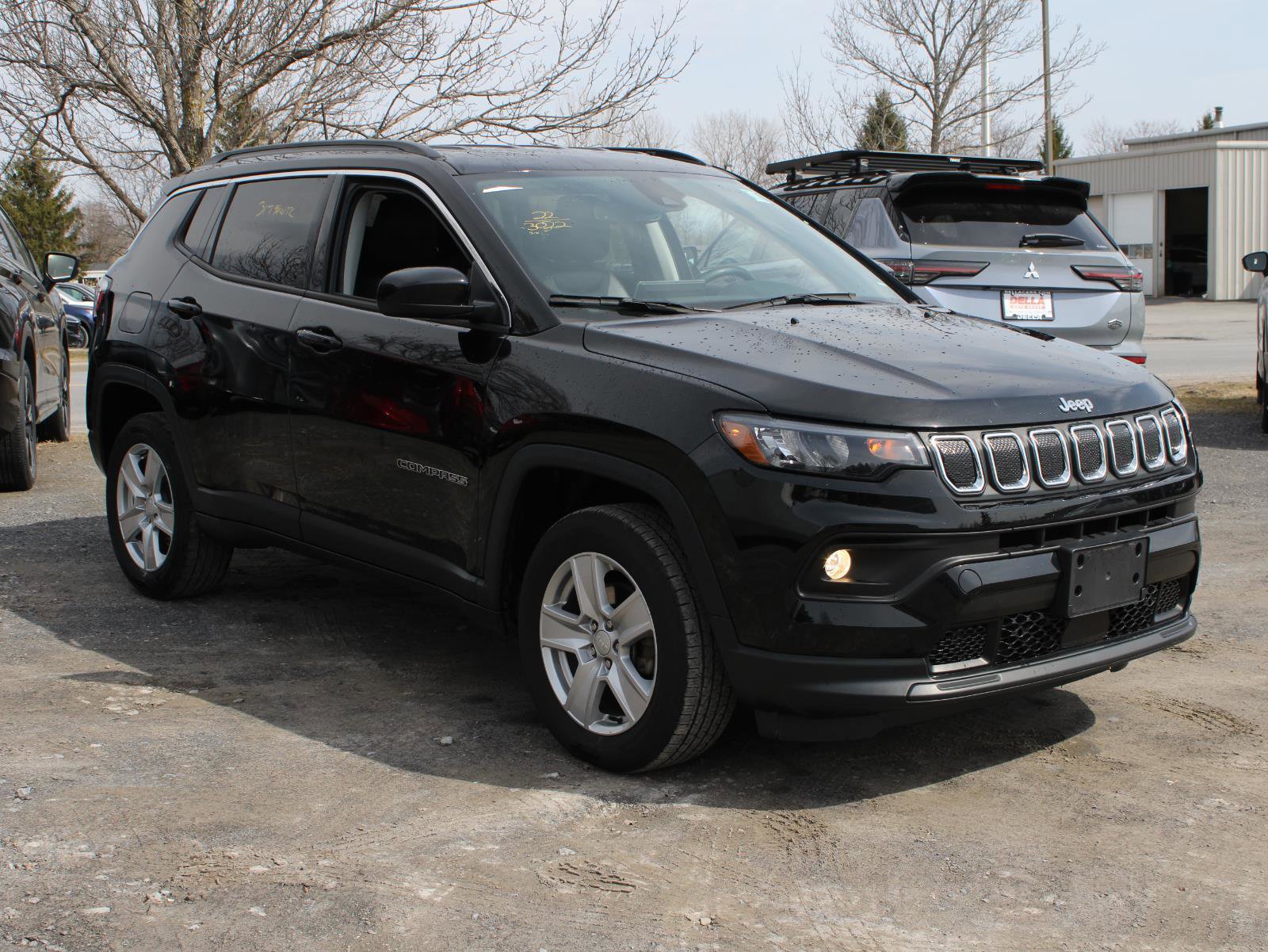 Used 2022 Jeep Compass Latitude w/ Convenience Group image 3