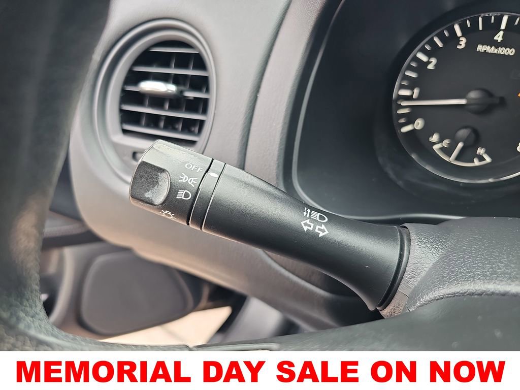 Used 2017 Nissan Pathfinder S FWD image 25