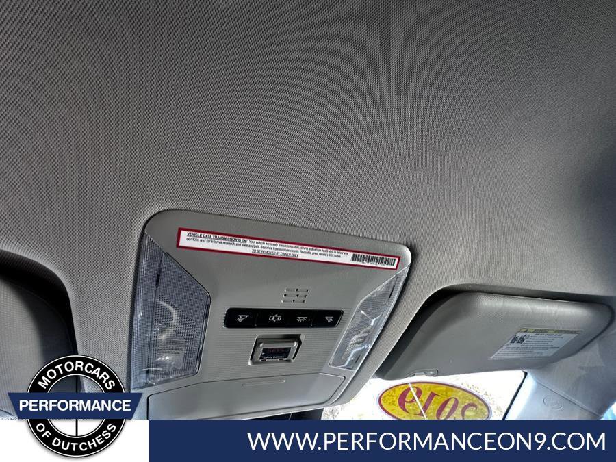 Used 2019 Toyota RAV4 LE w/ Carpet Mat Package AWD/4WD image 20