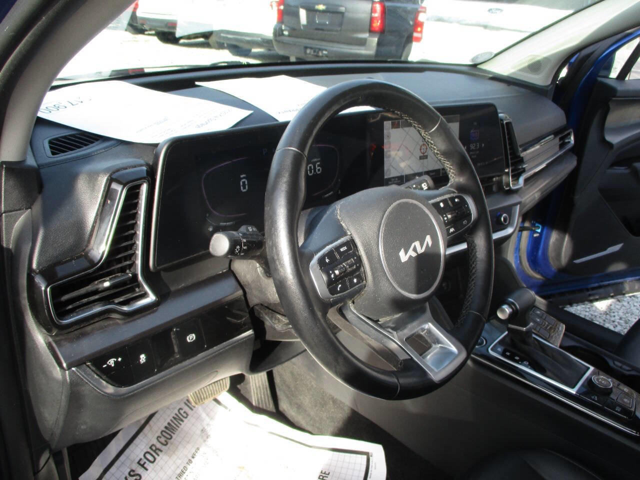 Used 2023 Kia Sportage EX image 22
