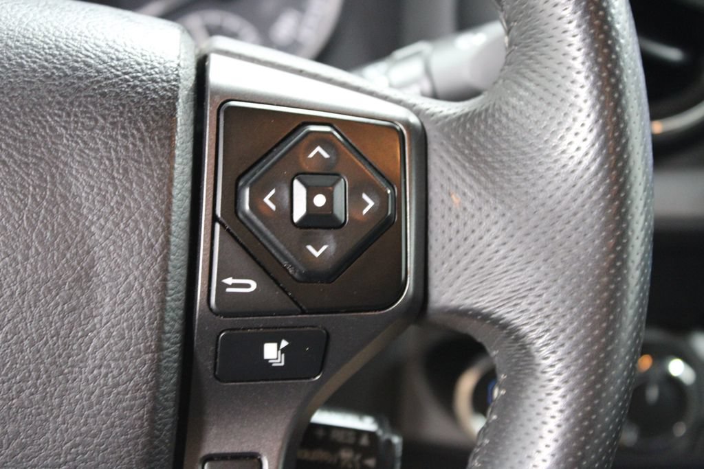 Used 2021 Toyota Tacoma TRD Off-Road AWD/4WD image 35