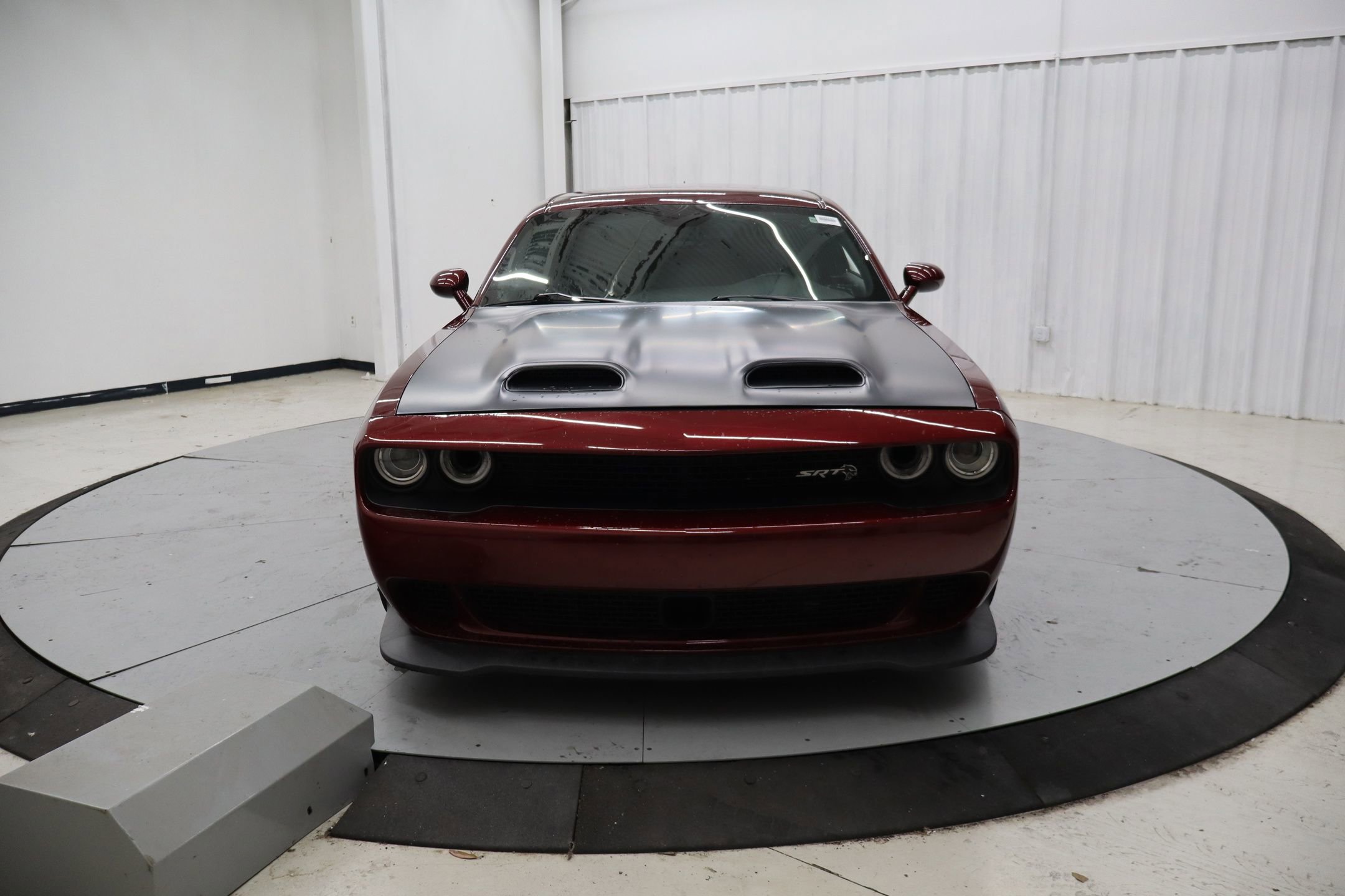 Used 2022 Dodge Challenger R/T w/ Performance Handling Group RWD image 11