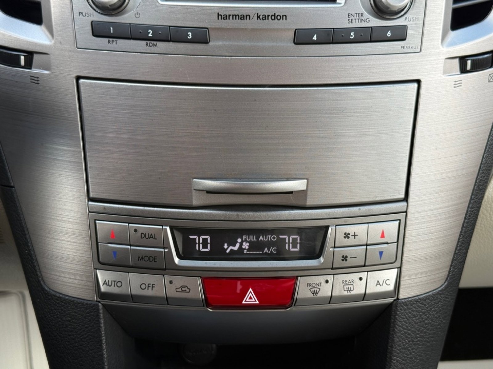 Used 2013 Subaru Outback 3.6R Limited w/ Moonroof Pkg image 17