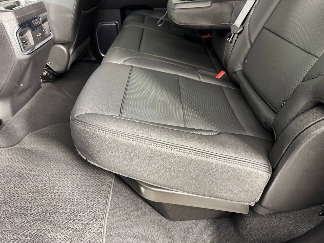 Used 2022 GMC Sierra 1500 Denali RWD image 34