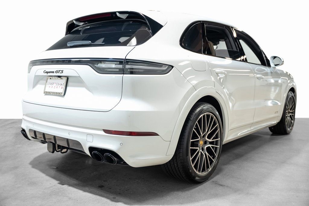 Used 2022 Porsche Cayenne GTS AWD/4WD image 11