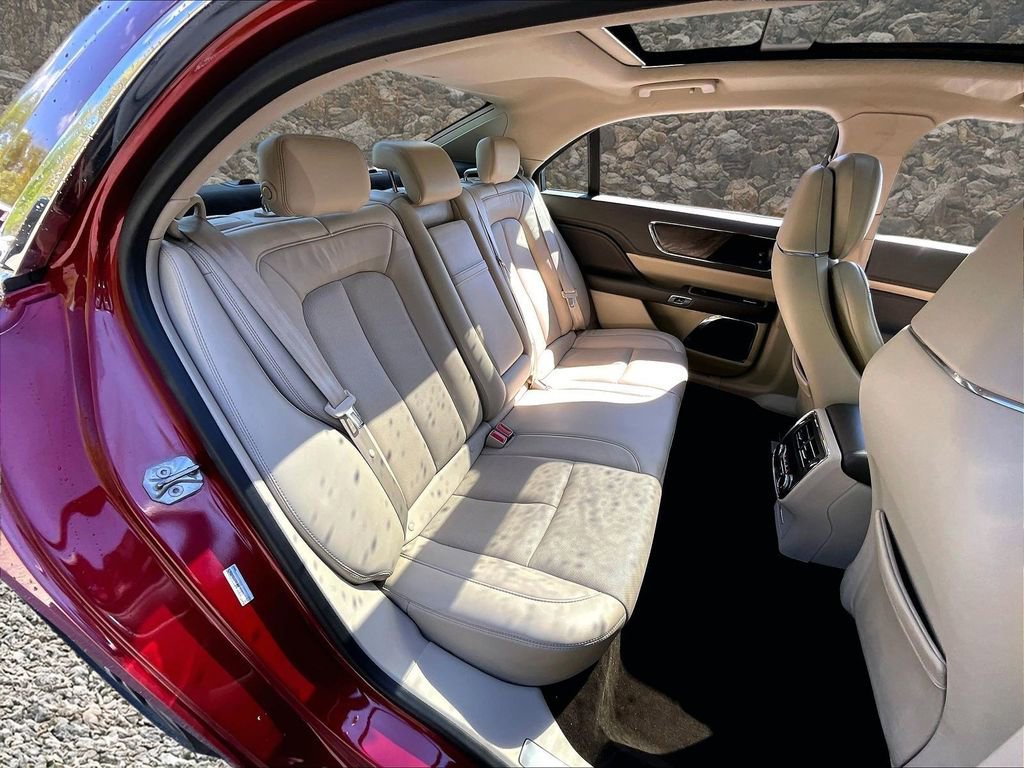 Used 2018 Lincoln Continental Reserve w/ Continental Climate Package AWD/4WD image 24