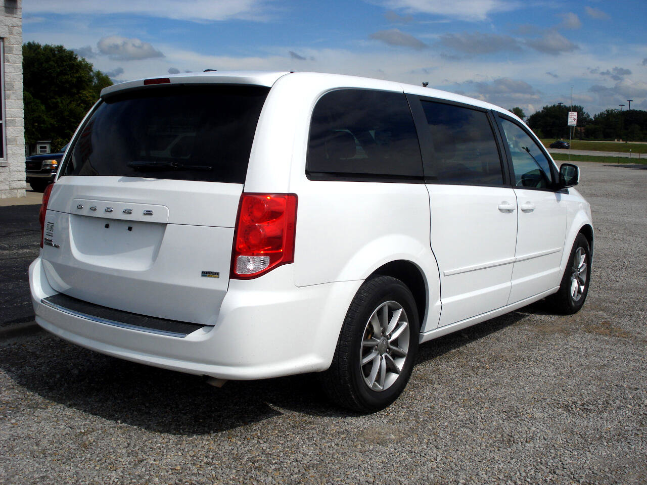 Used 2016 Dodge Grand Caravan SE image 8