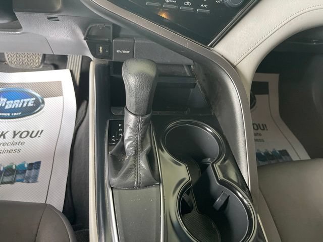 Used 2019 Toyota Camry LE FWD image 14