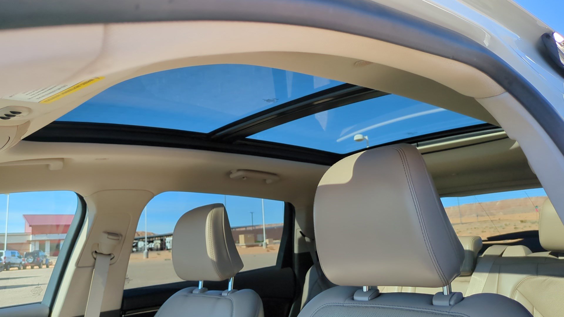 Used 2023 Lincoln Nautilus Reserve image 17