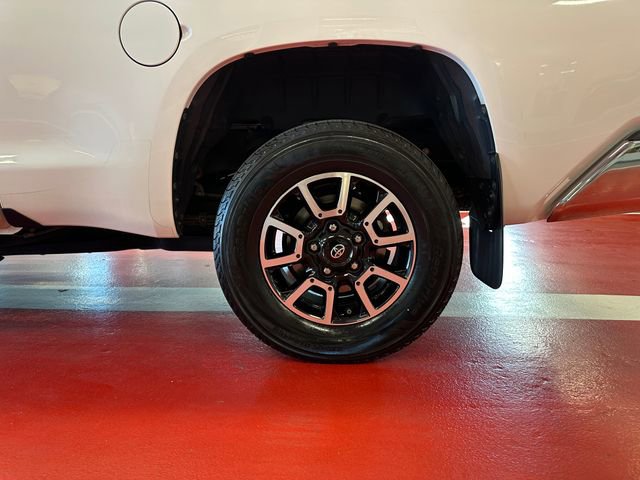 Certified 2021 Toyota Tundra SR5 w/ TRD Off-Road Package AWD/4WD image 28