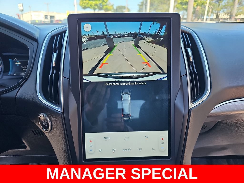 Used 2022 Ford Edge Titanium w/ Equipment Group 301A AWD/4WD image 24