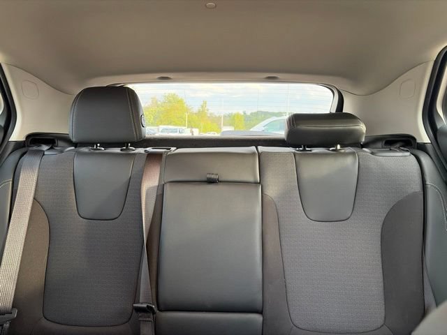 Used 2021 Buick Encore GX Select w/ Sport Touring Package FWD image 15