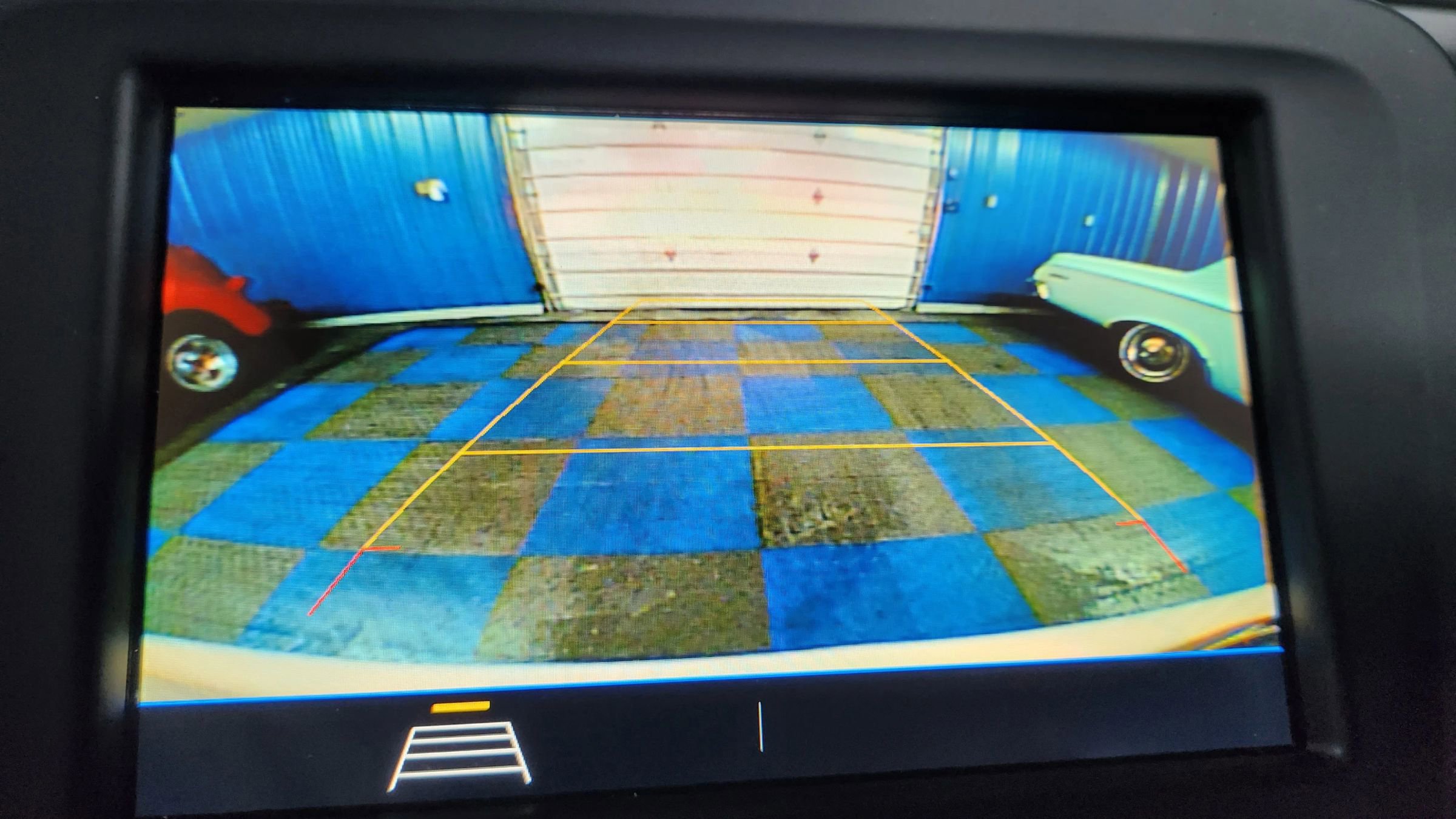 Used 2019 Chevrolet Equinox LS image 30