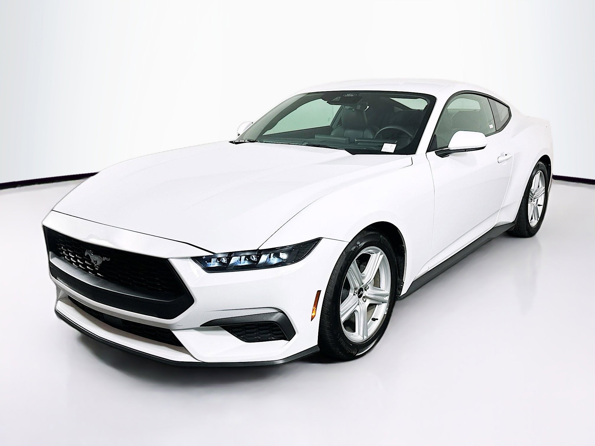 Used 2026 Ford Mustang Premium RWD image 3