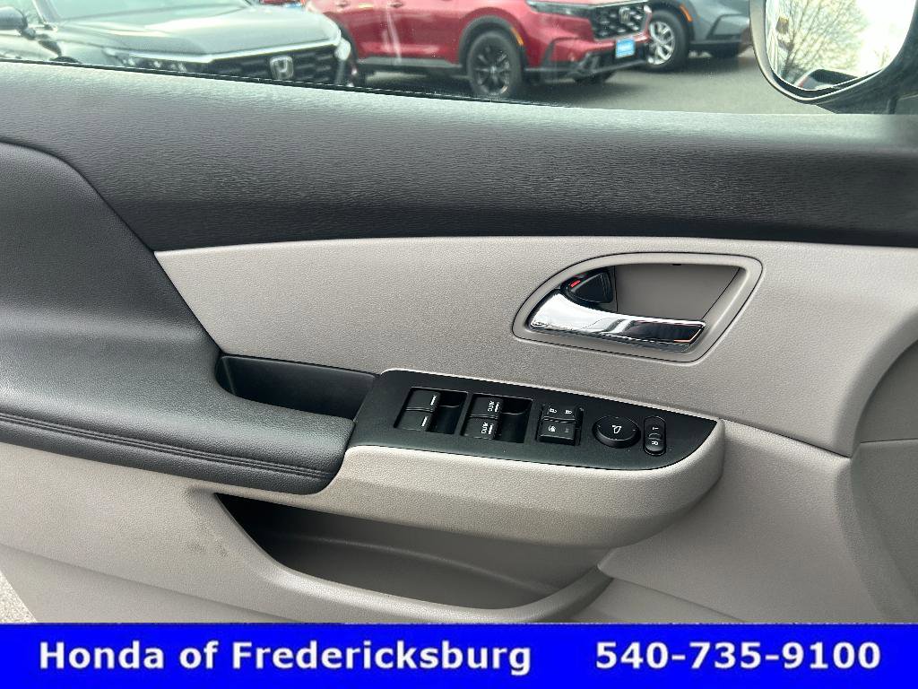 Used 2014 Honda Odyssey EX-L image 25