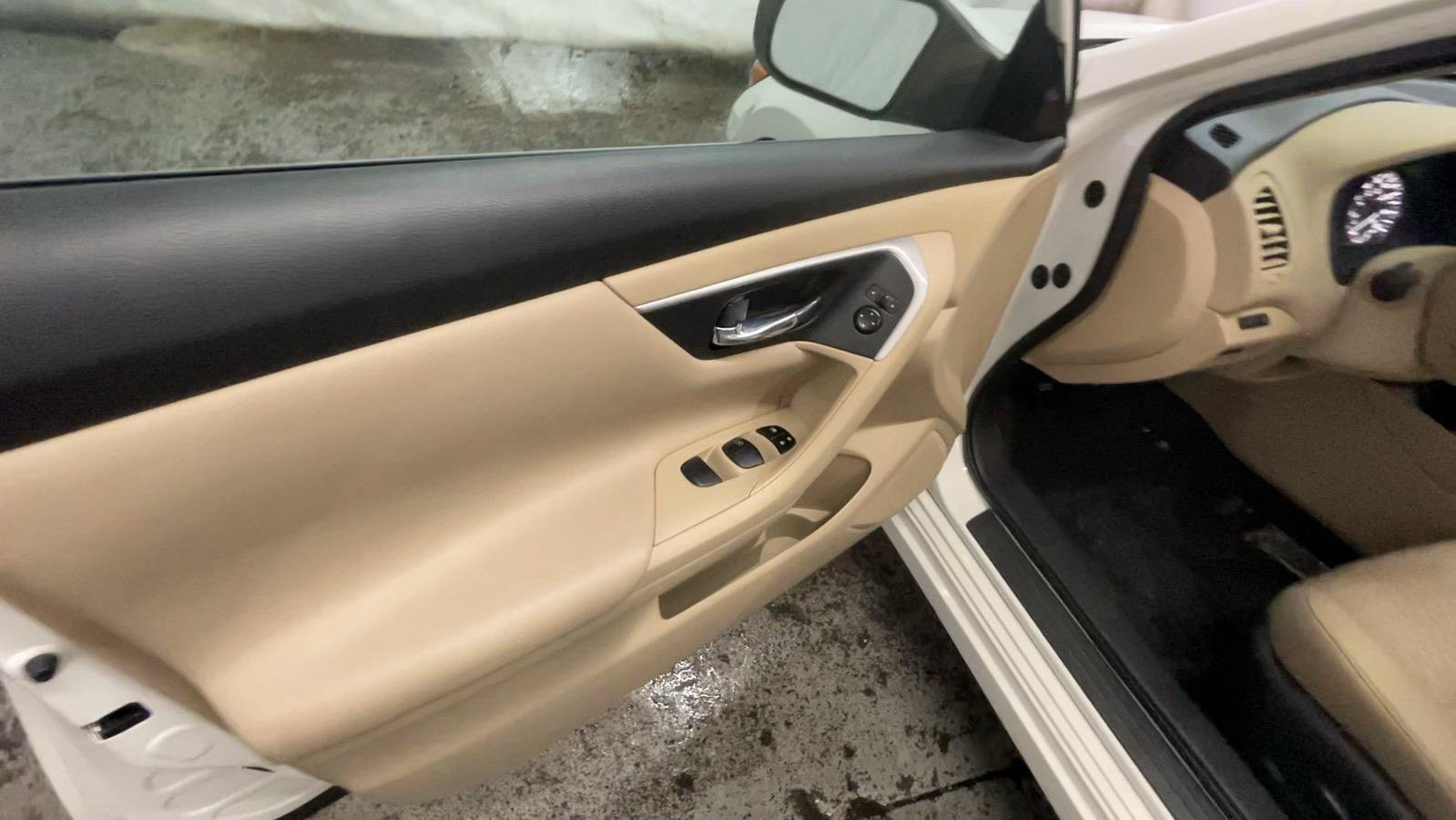 Used 2017 Nissan Altima 2.5 SV FWD image 30