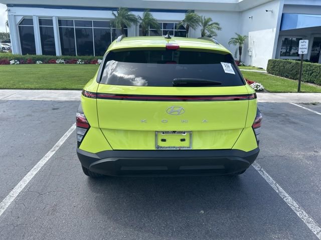 Used 2024 Hyundai Kona SEL w/ Convenience Package image 12