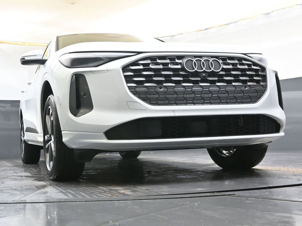 Certified 2025 Audi Q5 Premium Plus w/ Premium Plus image 43