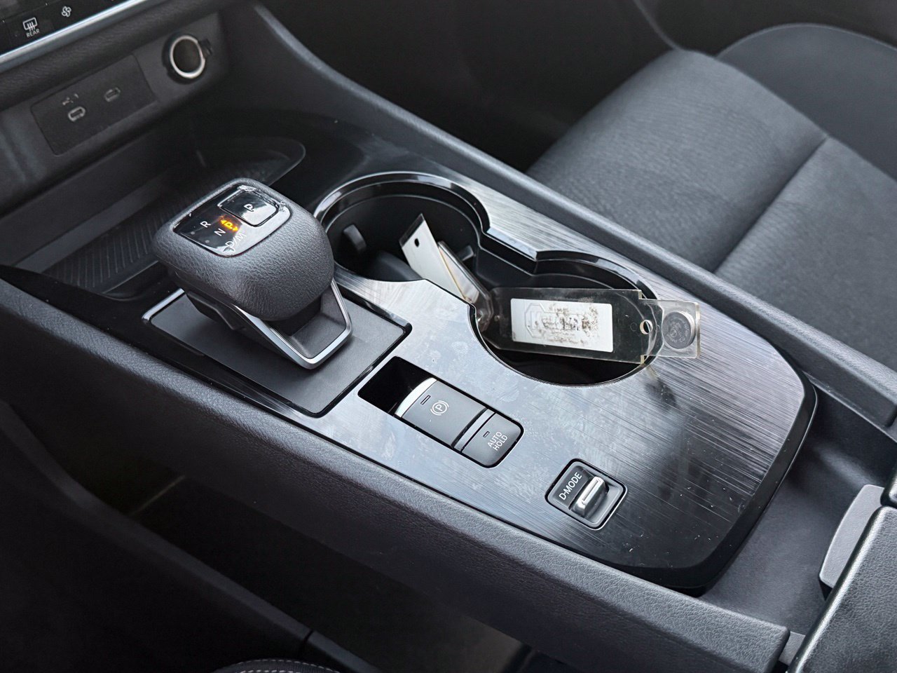 Certified 2025 Nissan Rogue SV FWD image 18