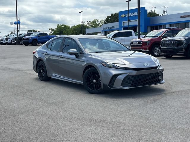 Used 2025 Toyota Camry SE FWD video 2