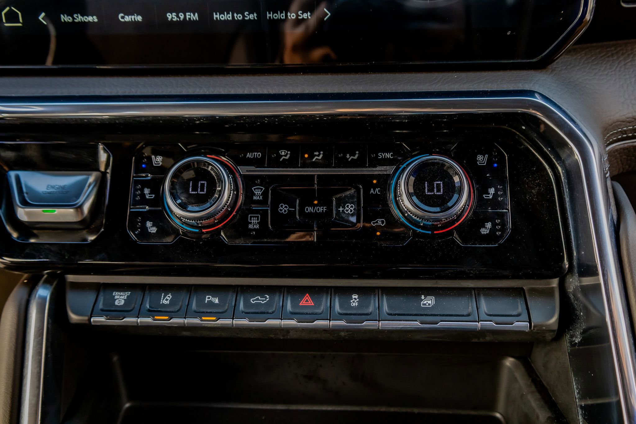 Used 2025 GMC Sierra 3500 Denali w/ Denali Reserve Package image 23