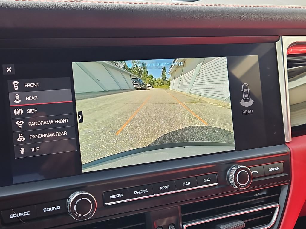 Used 2020 Porsche Macan GTS AWD/4WD image 17