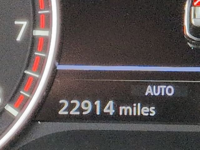 Used 2023 Nissan Pathfinder SL AWD/4WD image 33