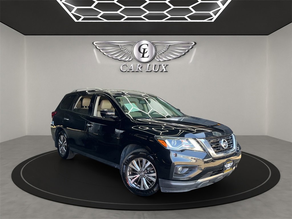 Used 2018 Nissan Pathfinder SL image 8