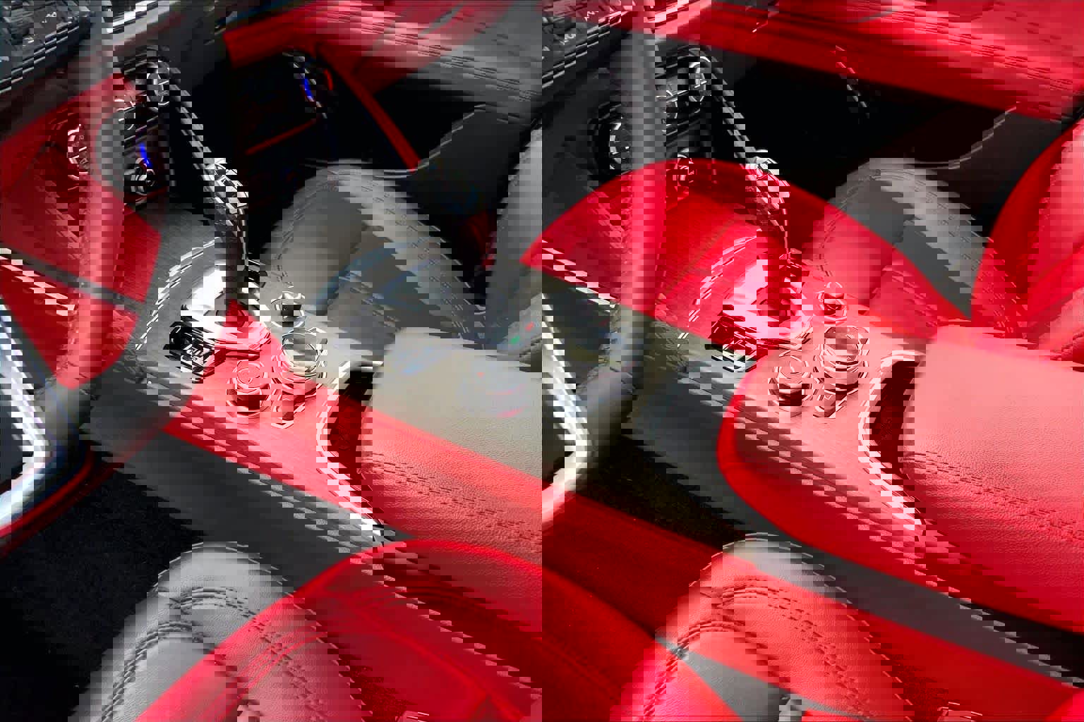 Used 2021 Alfa Romeo Stelvio Ti w/ Nero Edizione image 16