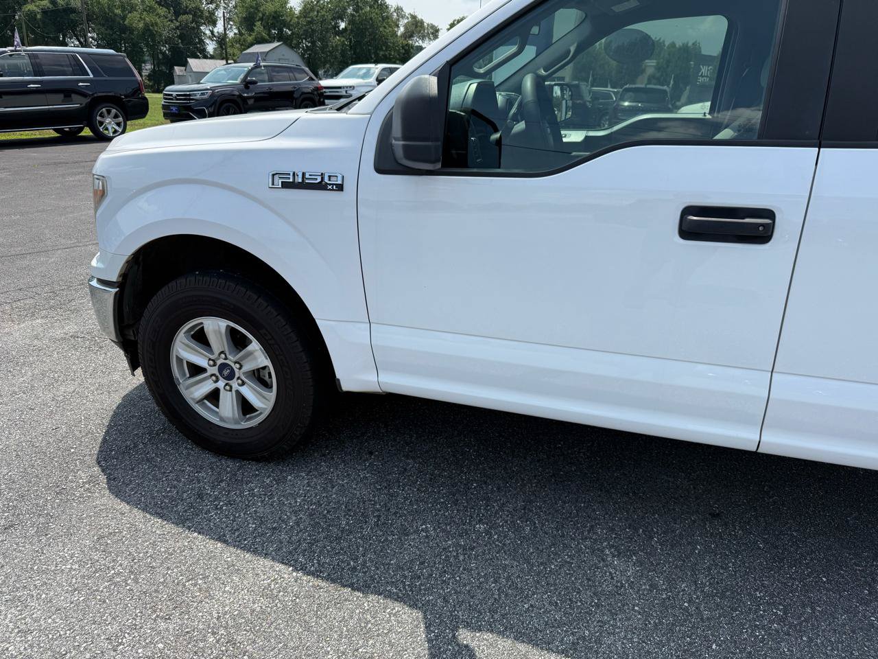 Used 2019 Ford F150 XL w/ Equipment Group 101A Mid AWD/4WD image 3