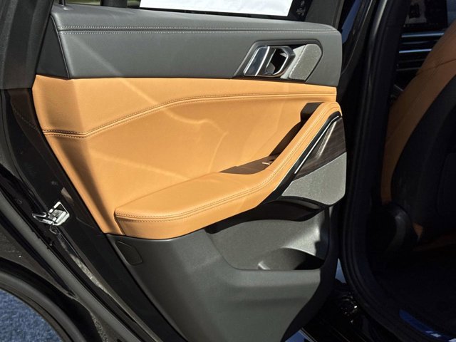 New 2026 BMW X6 xDrive40i w/ Premium Package image 13