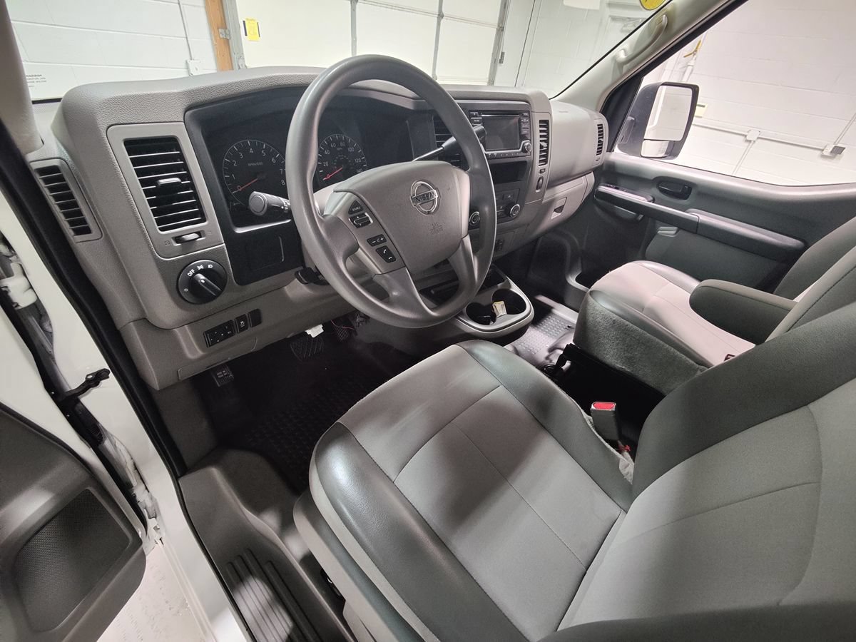 Used 2018 Nissan NV 2500 S RWD image 26
