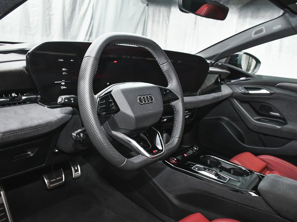 Used 2025 Audi S6 e-tron Prestige w/ 21" Black Optic Package image 27