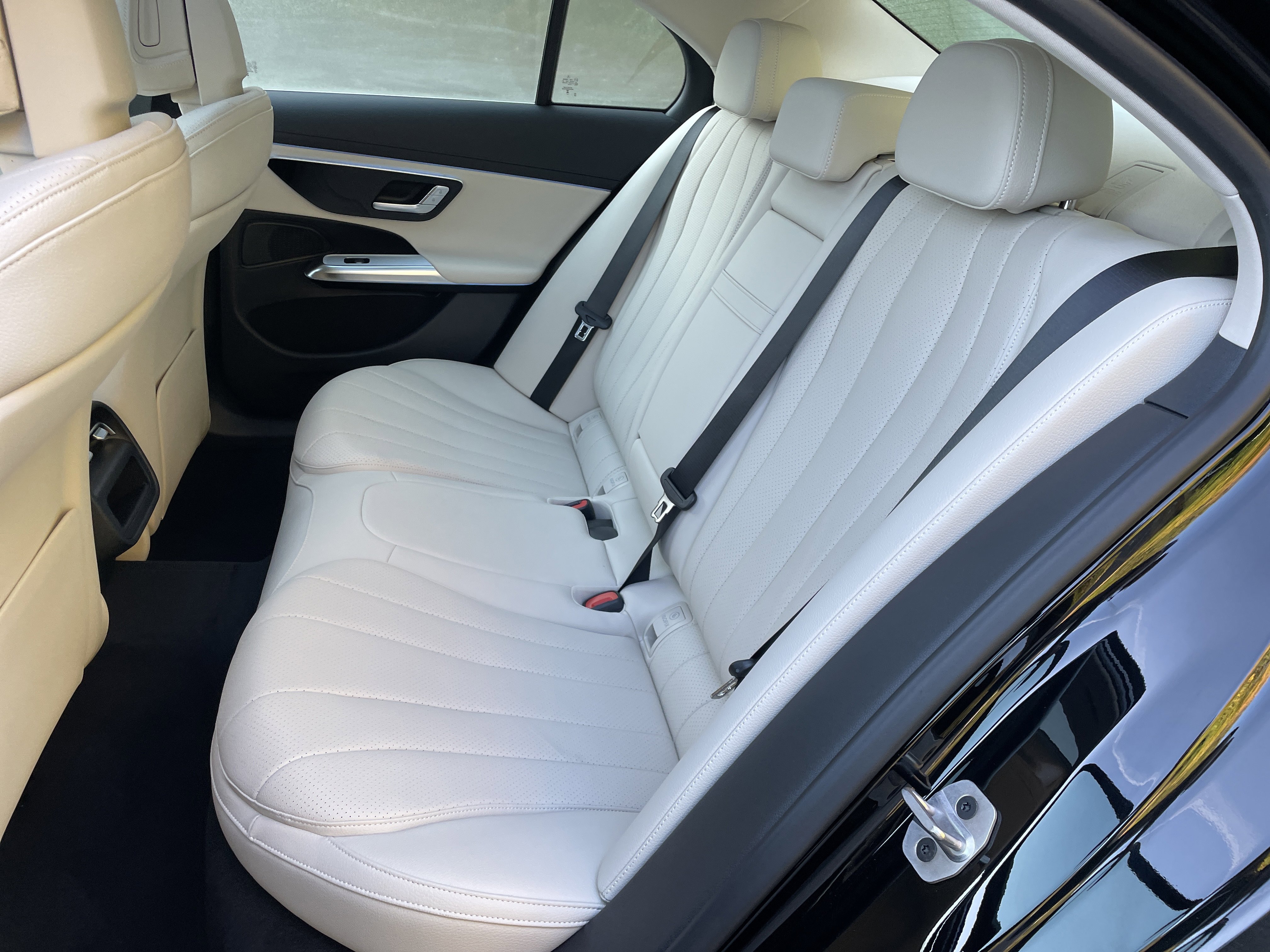 New 2026 Mercedes-Benz E 350 Sedan image 37