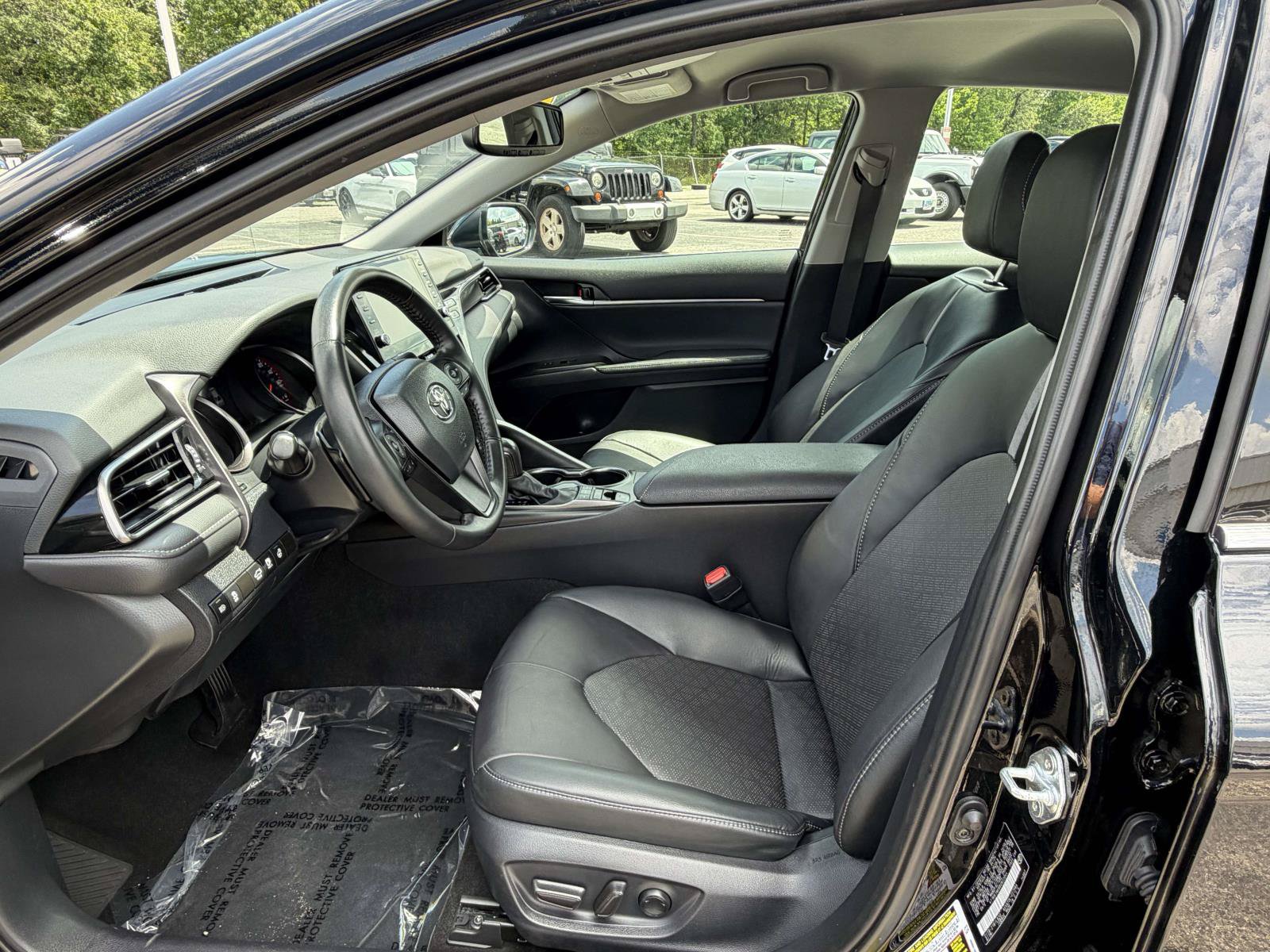 Used 2024 Toyota Camry XSE w/ Cold Weather Package FWD image 21