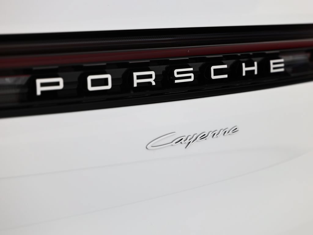 New 2026 Porsche Cayenne AWD/4WD image 14