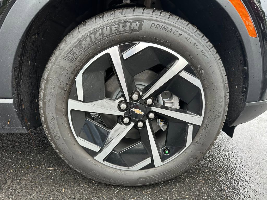 New 2026 Chevrolet Equinox EV LT image 9