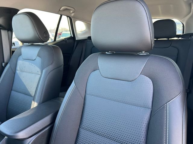 New 2026 Chevrolet Trax LT w/ Driver Confidence Package image 12