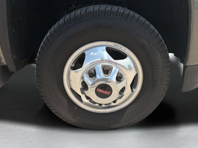 Used 2018 GMC Sierra 3500 Denali w/ Duramax Plus Package AWD/4WD image 9