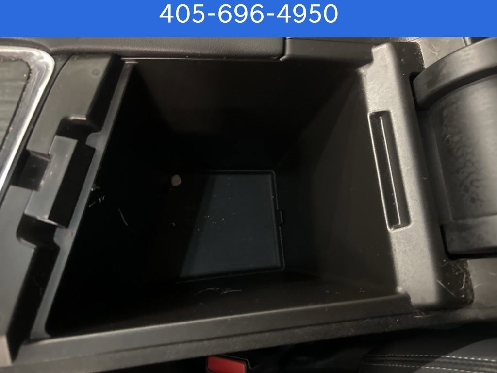 Used 2019 Buick Enclave Essence image 17