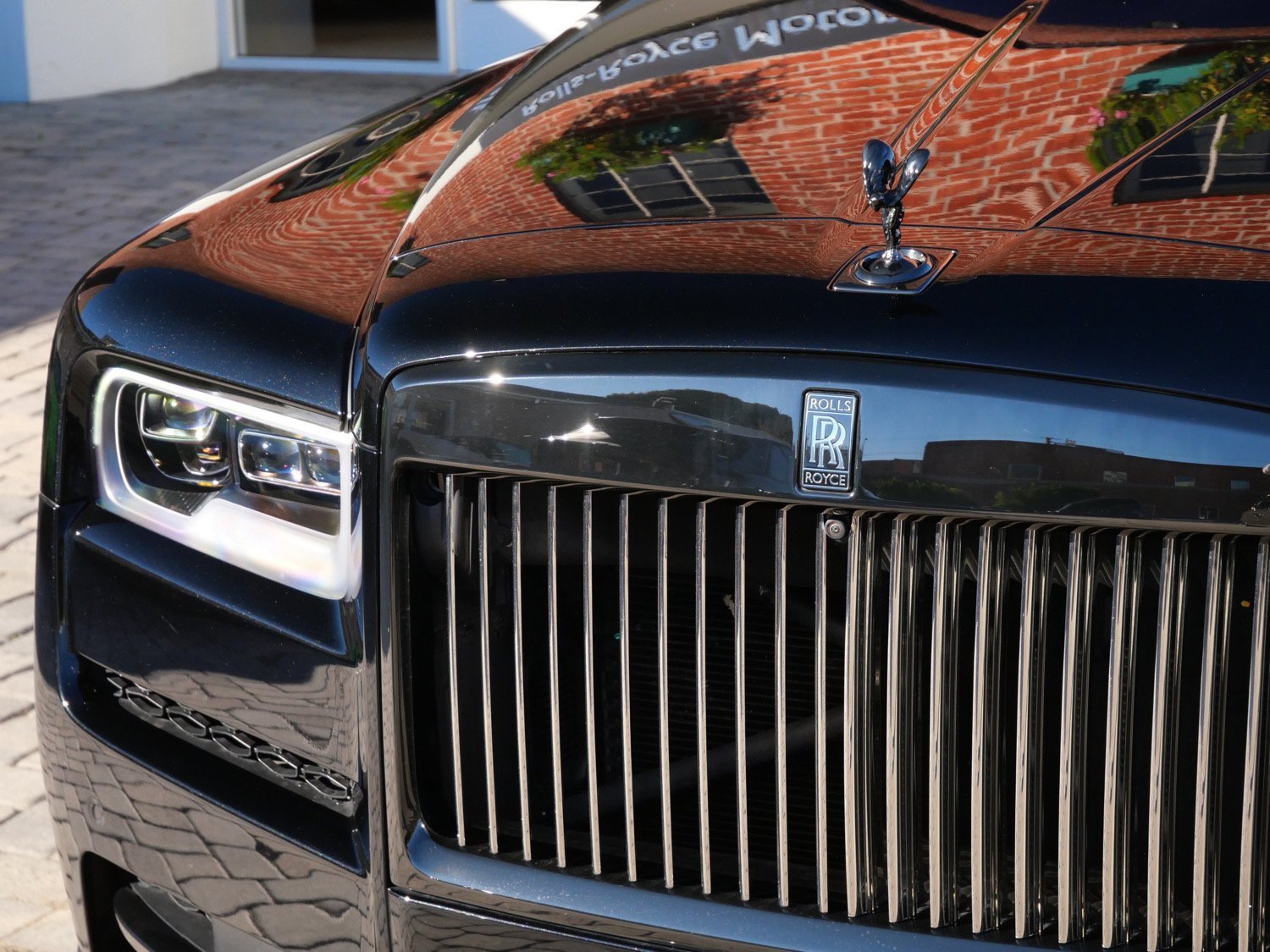 Used 2024 Rolls-Royce Cullinan Black Badge image 7